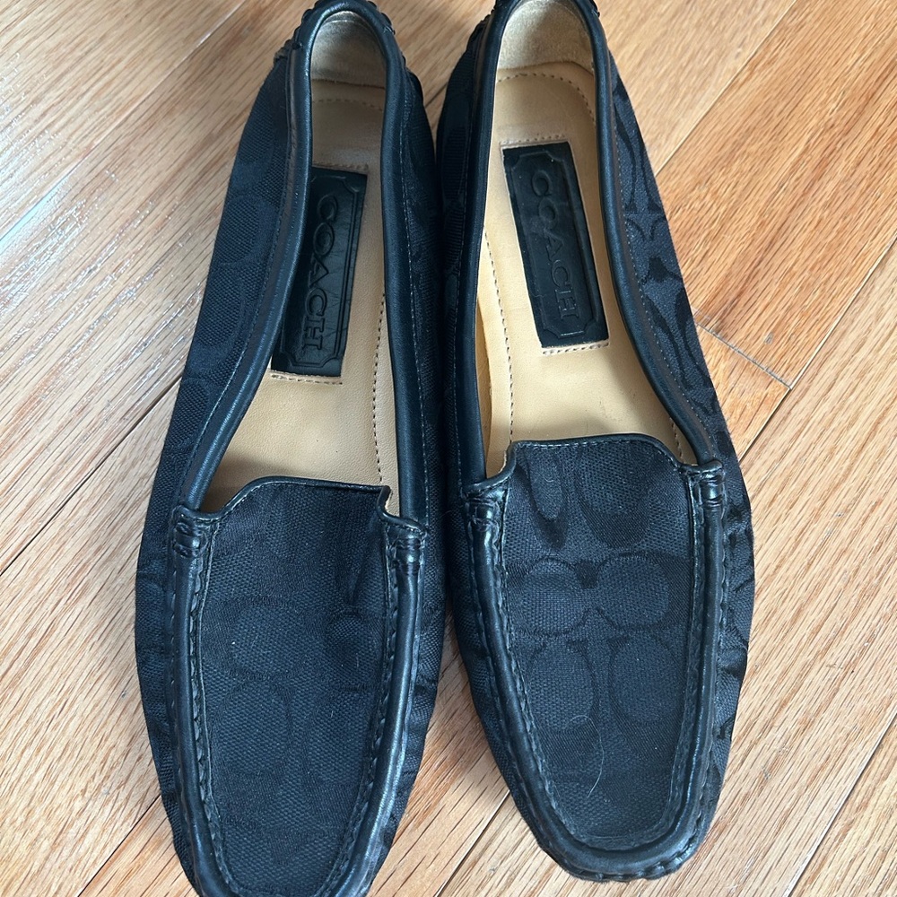 Coach Womwn’sBlack Loafers - Picture 7 of 7